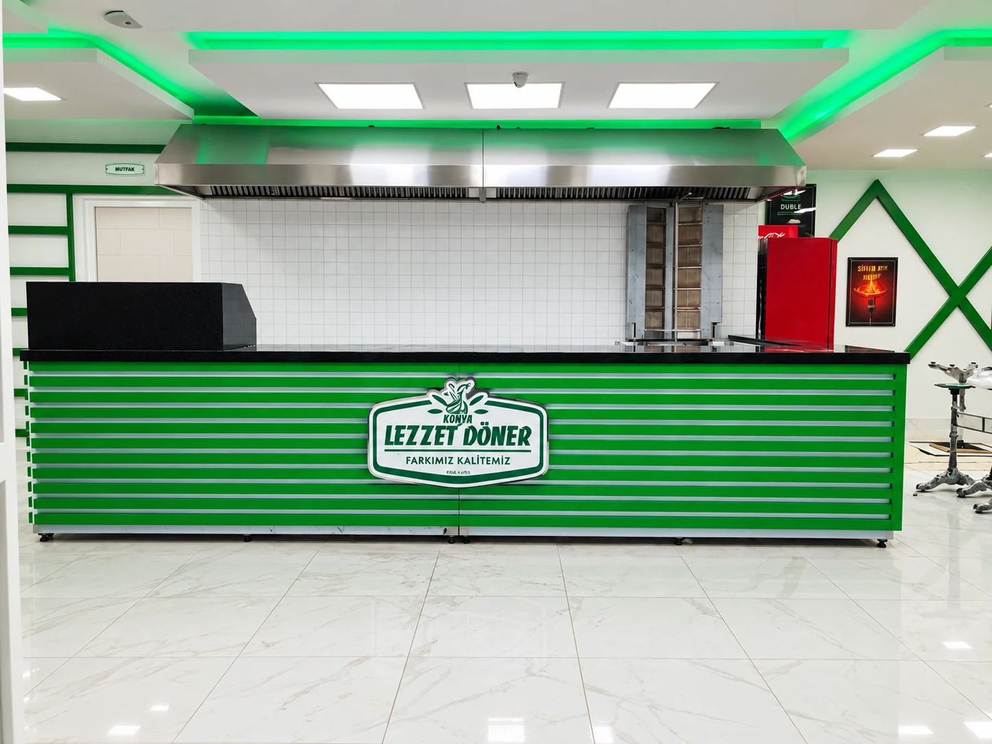 Maxinox Döner ve Servis Tezgâhı — rötuşlanmış uygulama fotoğrafı